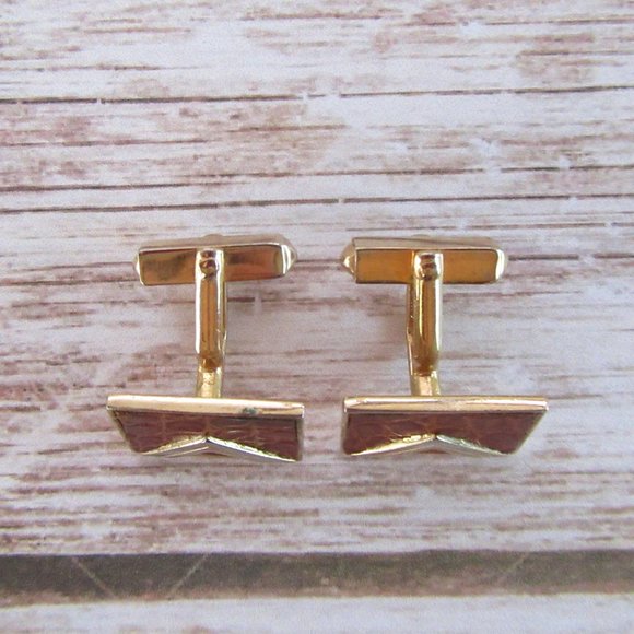 SWANK brown faux alligator leather cufflinks with gold tone chevron design MCM - Picture 3 of 5